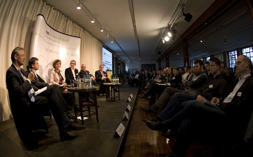 Abschlussveranstaltung in Berlin / media coffee der dpa-Tochter news aktuell &quot;Kommunikation 2020 - Aufbruch in ein neues Informationszeitalter? (mit Bild)