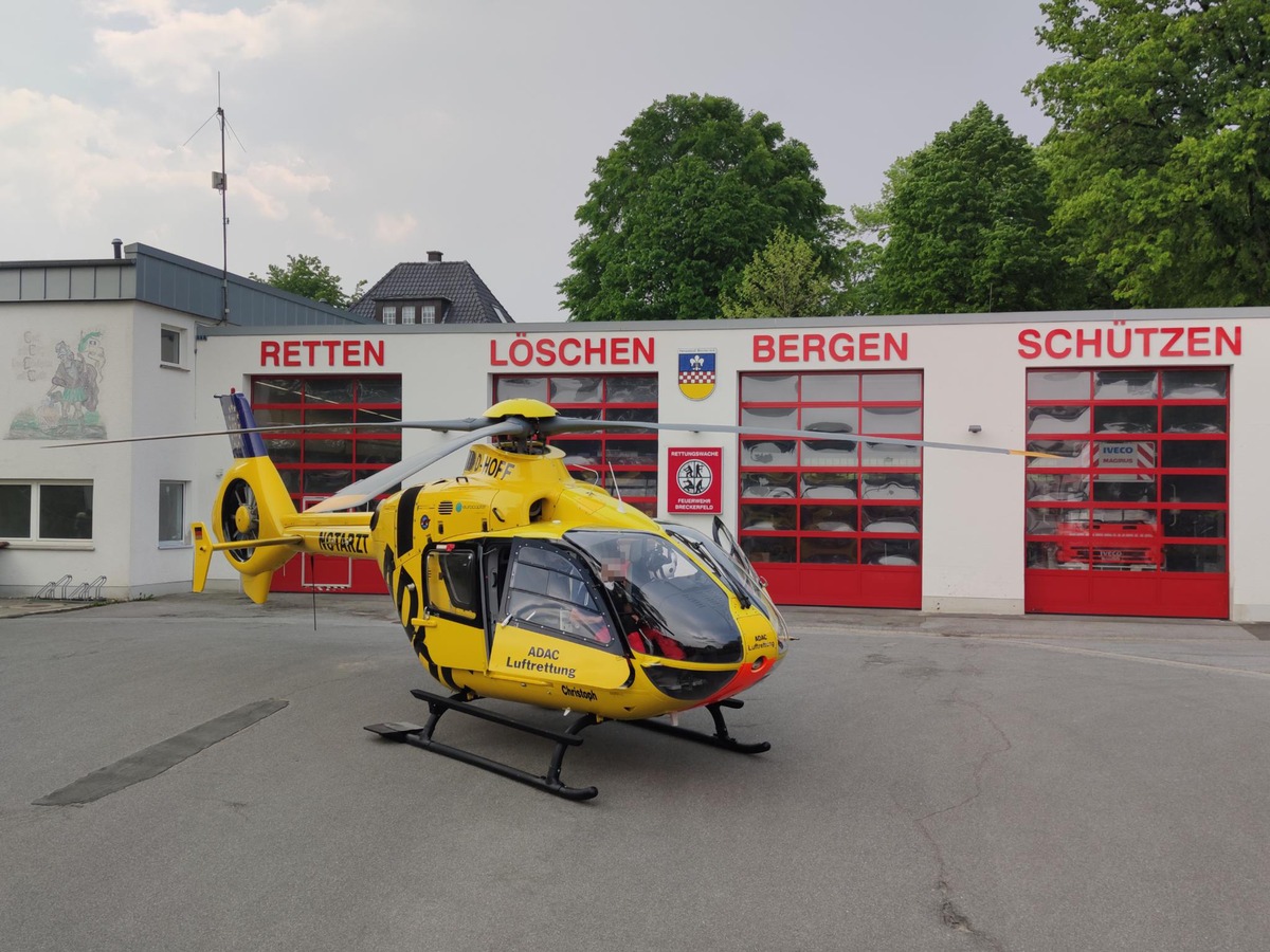 FW-EN: Landeplatzsicherung für den Rettungshubschrauber und Brandmeldealarm