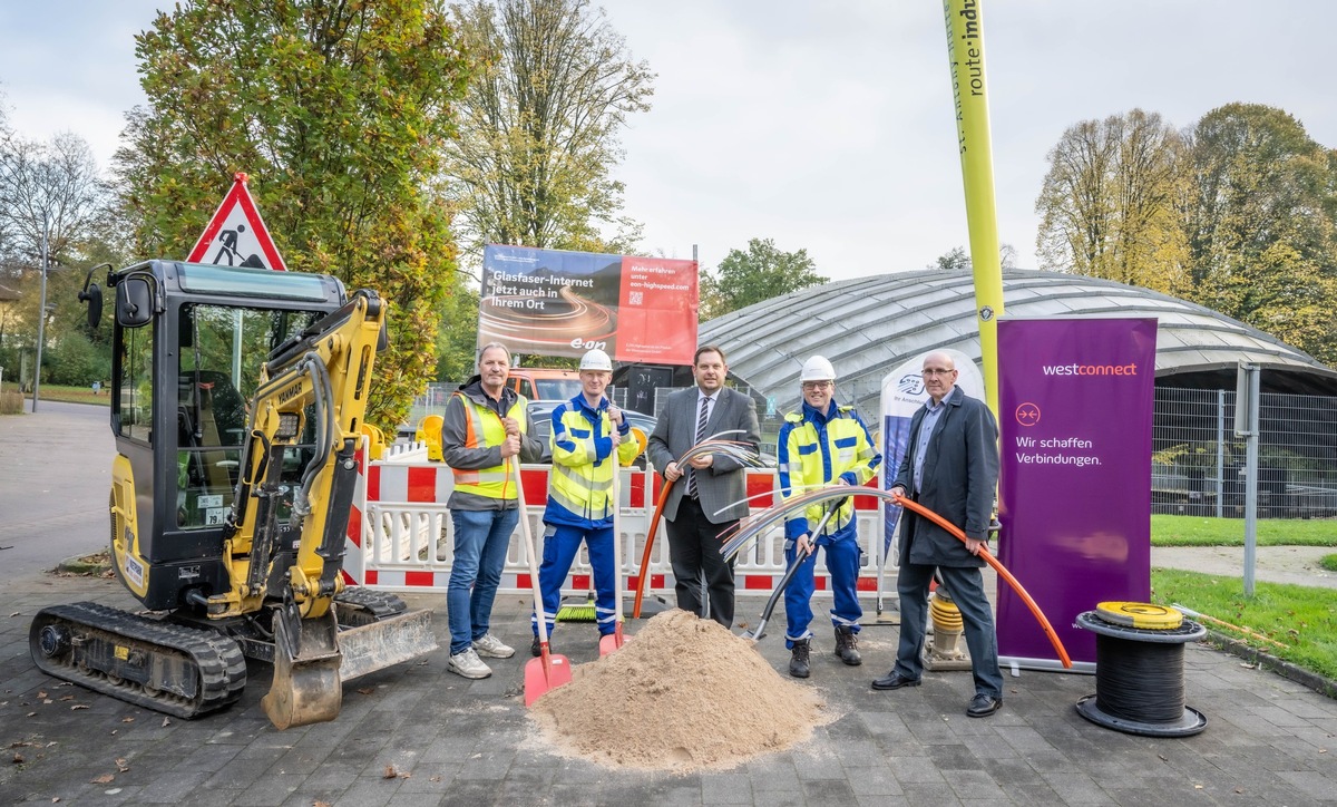 Korrektur Pressemeldung: Spatenstich: Westconnect startet Glasfaserausbau in Oberhausen Klosterhardt