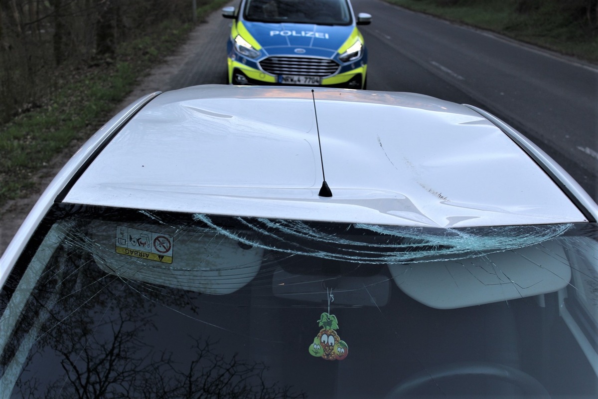 POL-OE: Rad löst sich während der Fahrt von Wohnwagen