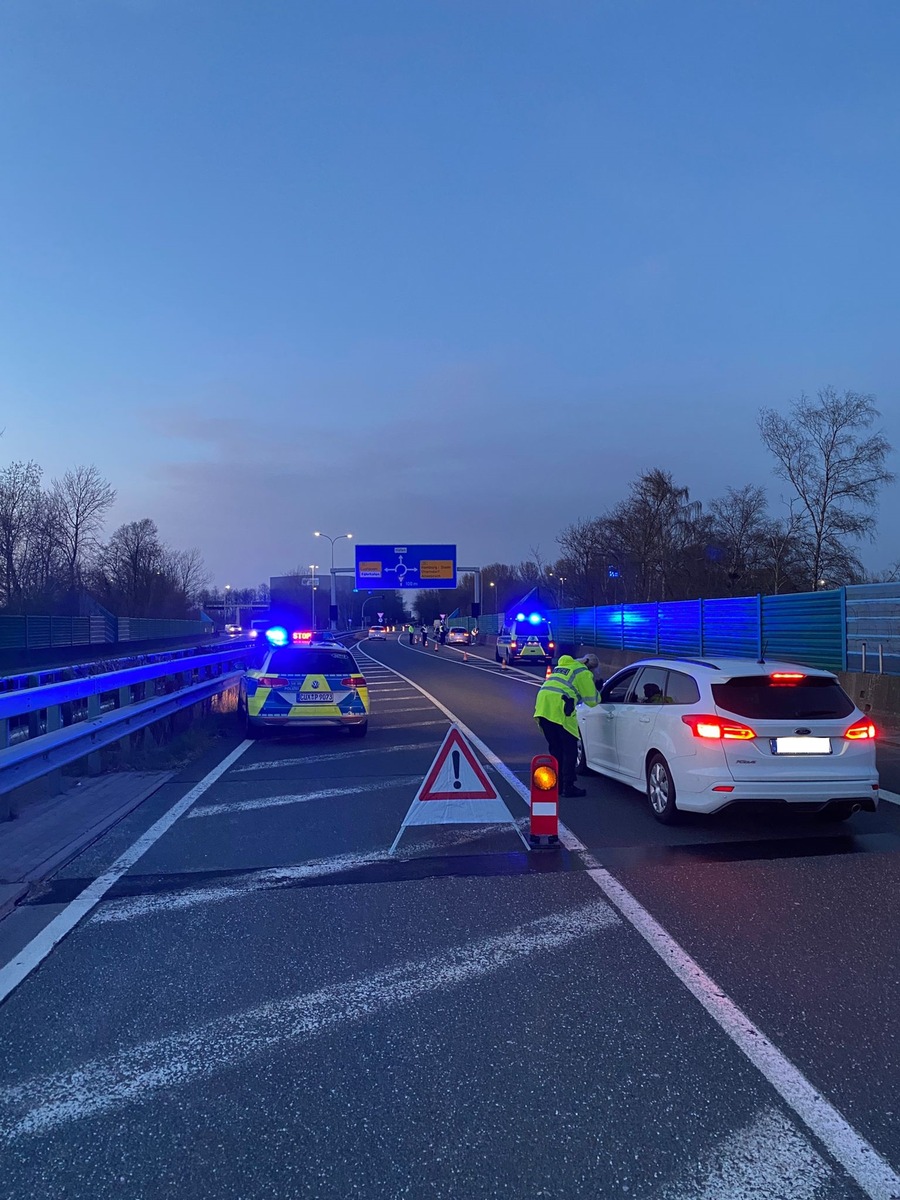 POL-CUX: Schwerpunktkontrollen &quot;Alkohol und Betäubungsmitteilbeeinflussung im Straßenverkehr&quot; (Lichtbild in der Anlage)