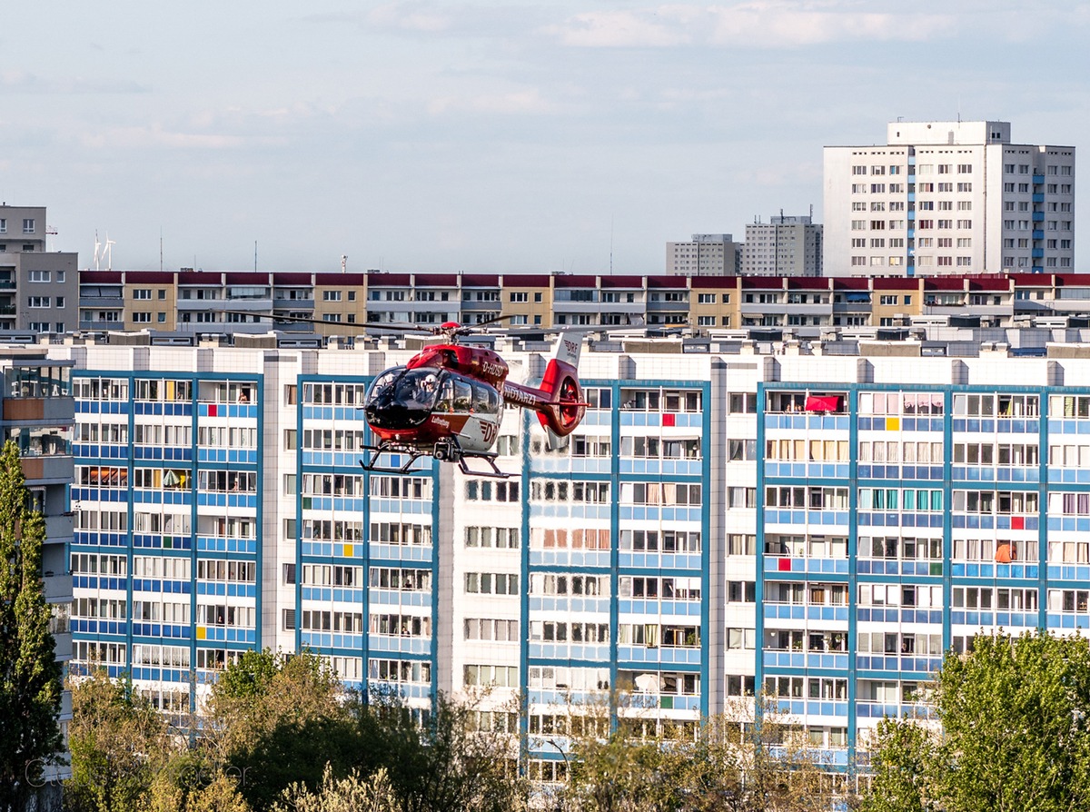 Halbjahresrückblick der DRF Luftrettung / Rot-weiße Luftretter ziehen Zwischenbilanz zur Corona-Pandemie