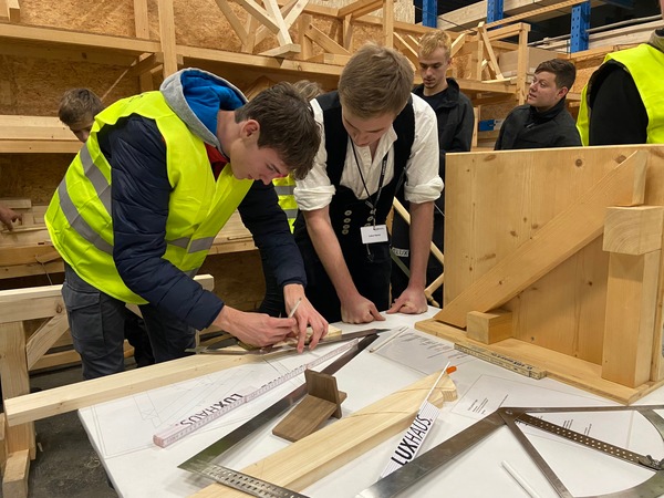 Haushersteller LUXHAUS bietet Infotage für Schülerinnen und Schüler