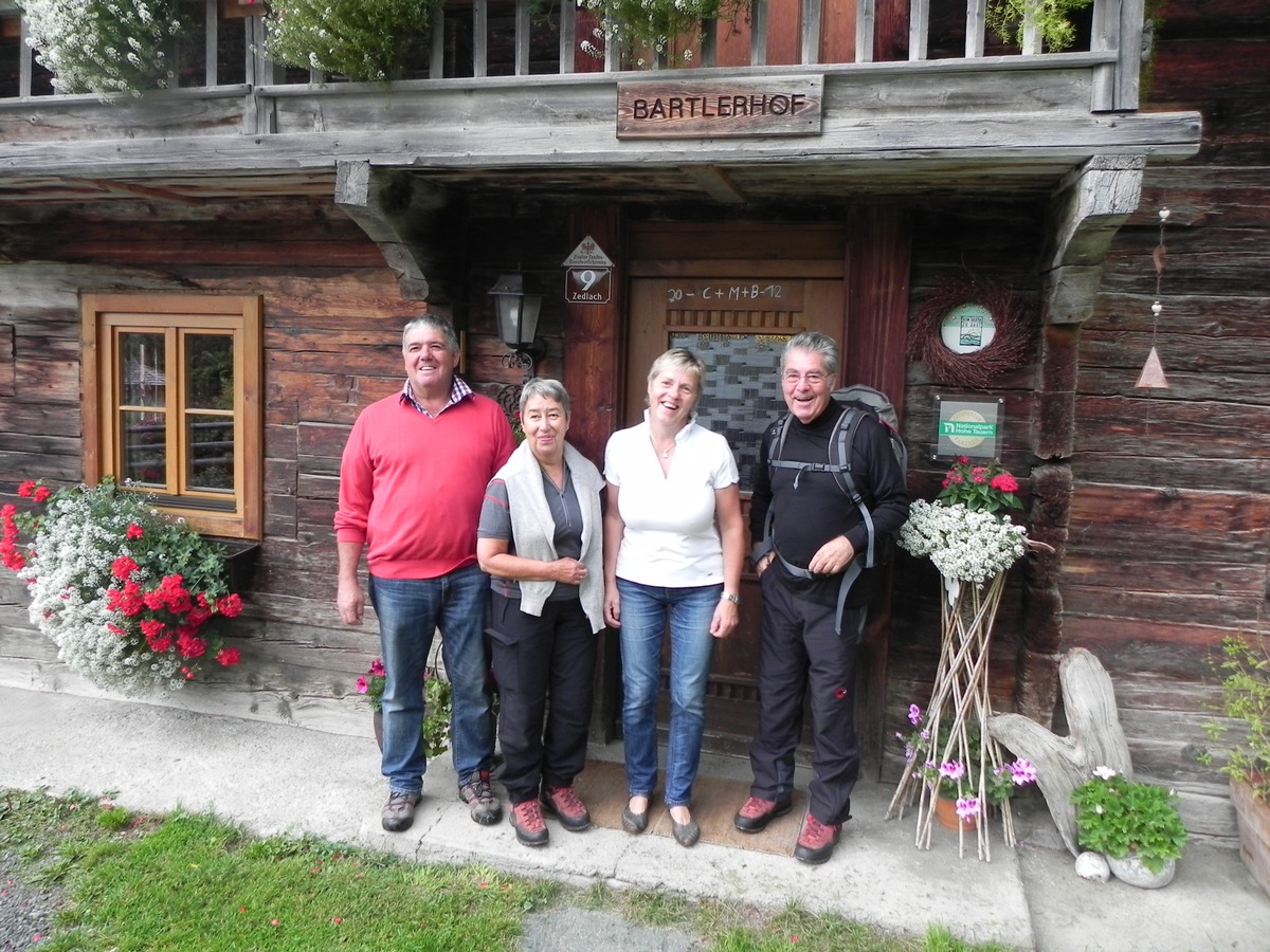 Bundespräsident Fischer macht Urlaub am Bauernhof - BILD