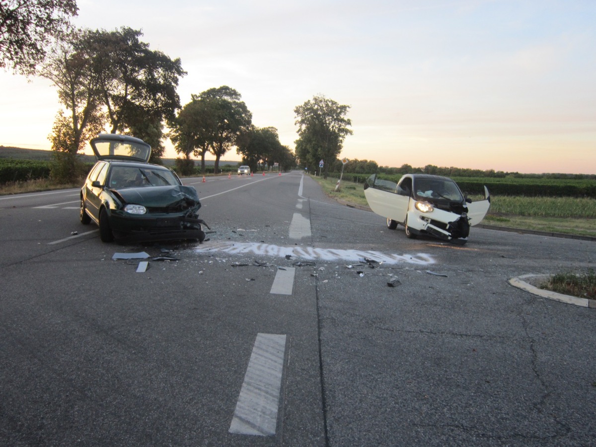 POL-PDWO: Vier Verletzte bei Verkehrsunfall