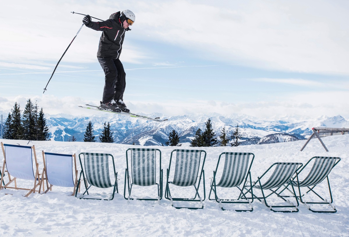 Erholung ade: Beinbruch im Winterurlaub / Auslandsreise-Krankenversicherung verhindert, dass zu den Schmerzen auch noch Kosten kommen