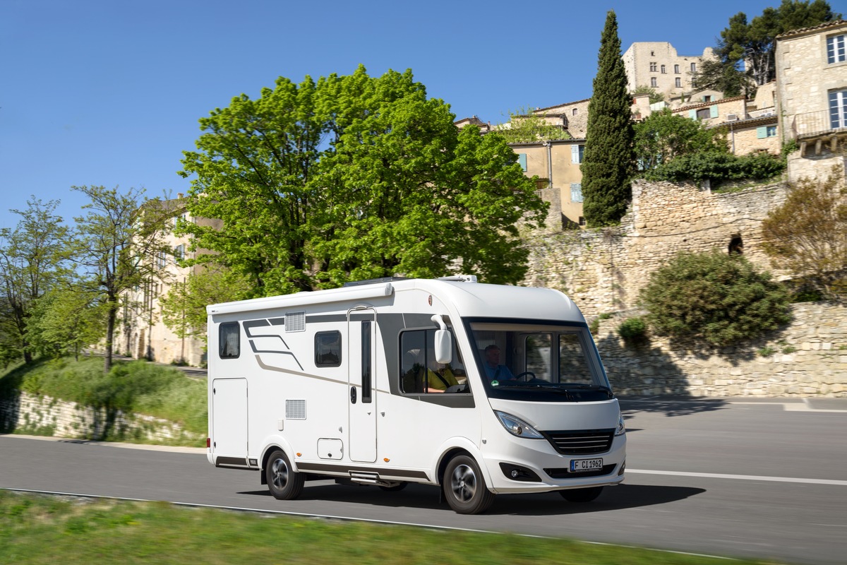 Neuzulassungen von Reisemobilen und Caravans auch 2019 auf Rekordjagd