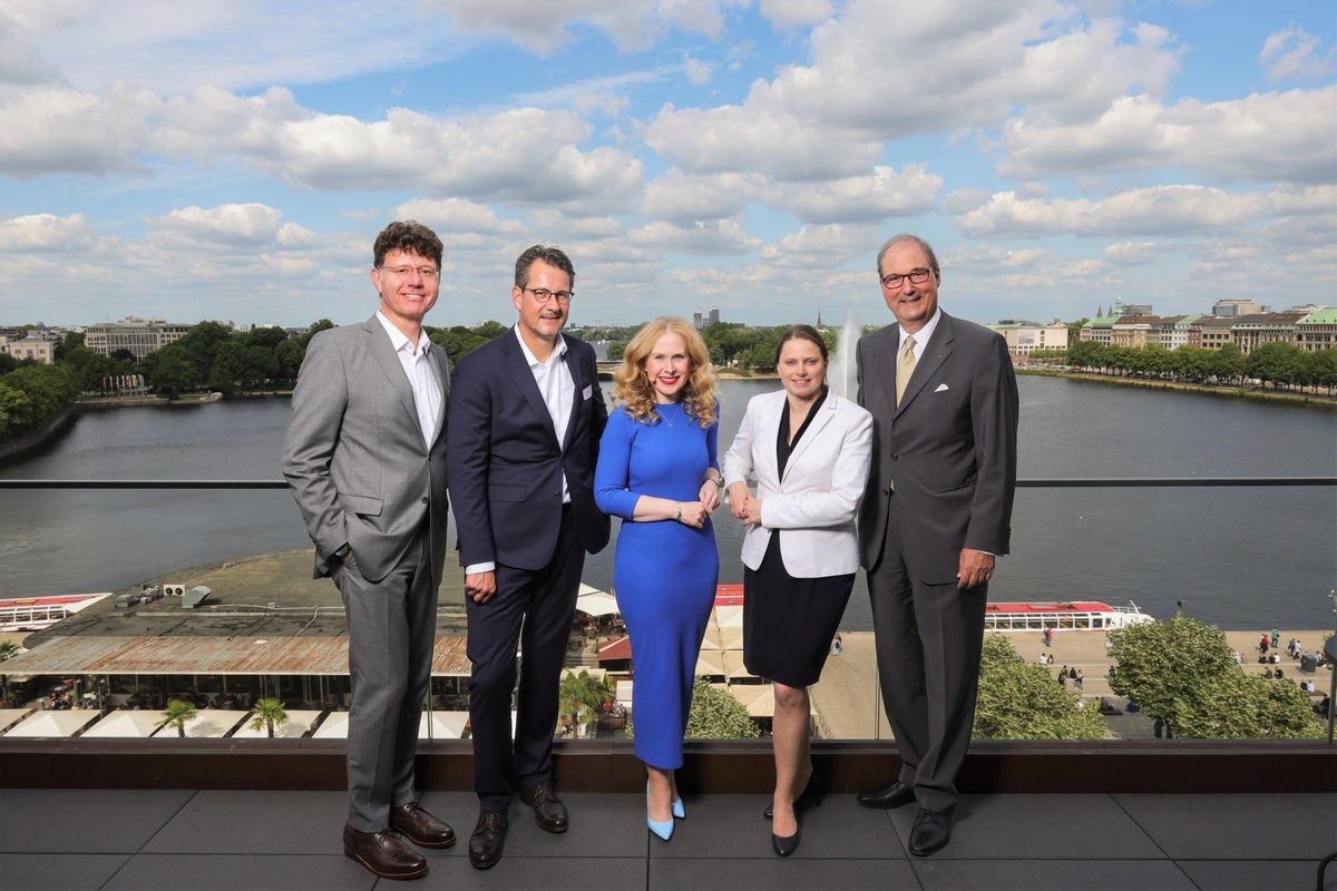 AGA-PolitikZeit 2023 mit Senatorin Dr. Melanie Leonhard