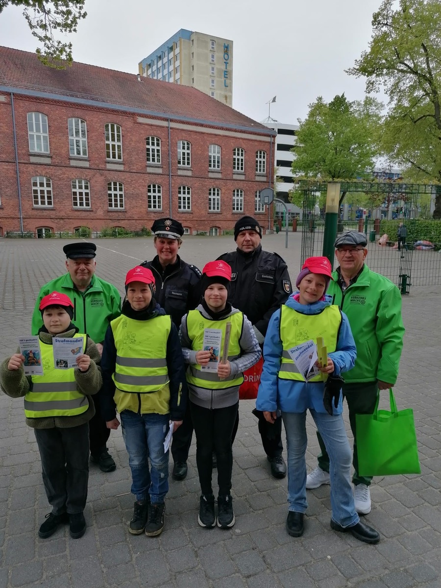 POL-NB: 100 % geschnallt?! - Die Verkehrswacht sucht Nachwuchs