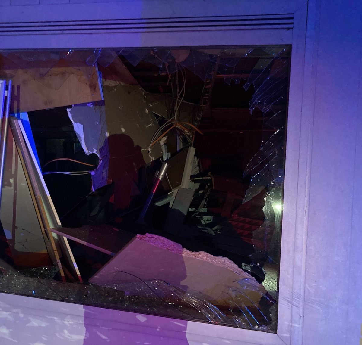 pol-ne-geldautomatensprengung-in-rommerskirchen