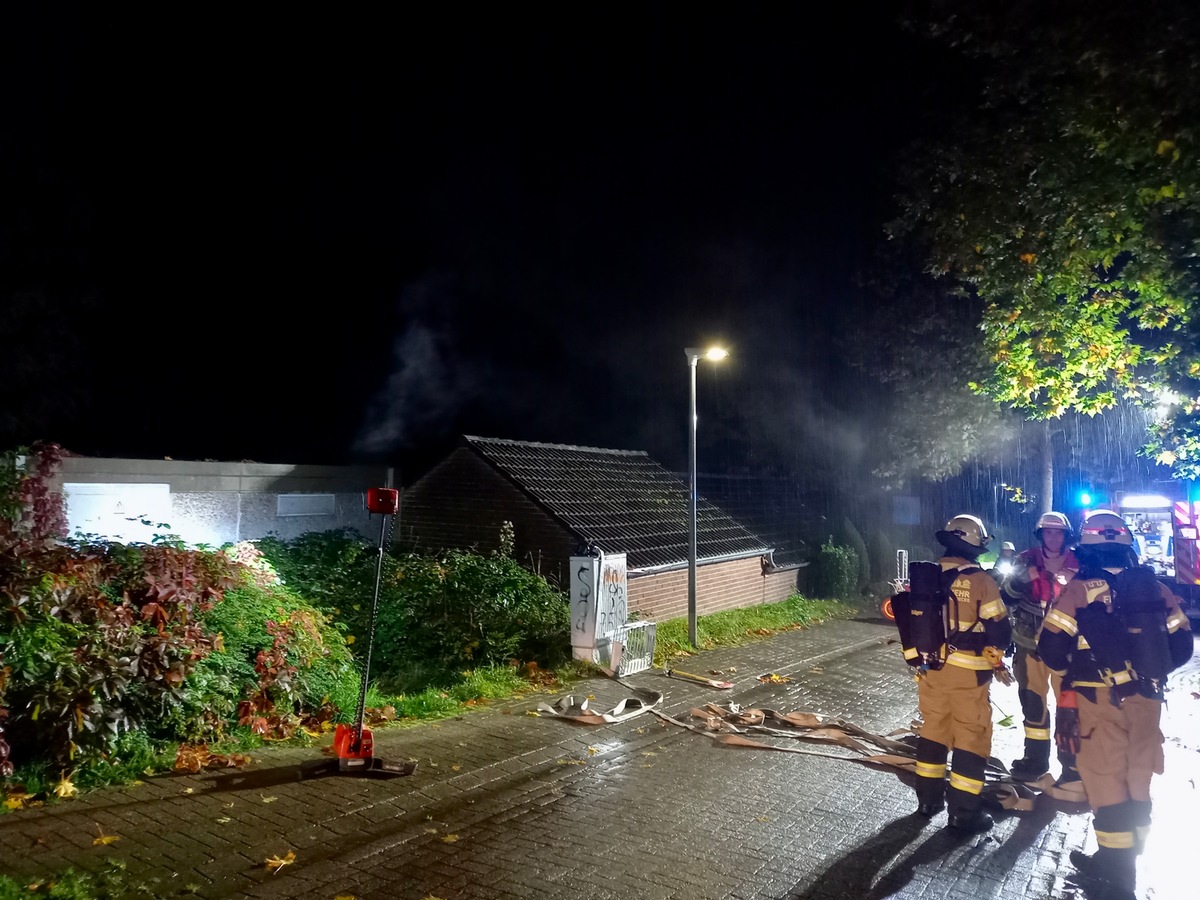 FW-EN: Brand einer Hochspannungsanlage in der Straße Huser Feld - Kurzfristiger Stromausfall in Westende