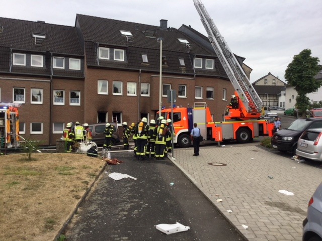 FW-BN: Wohnungsbrand in Bonn - Duisdorf