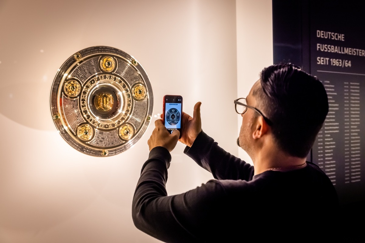 Presse-Info mit Verlosungsangebot: Herbstferien im Fußballmuseum