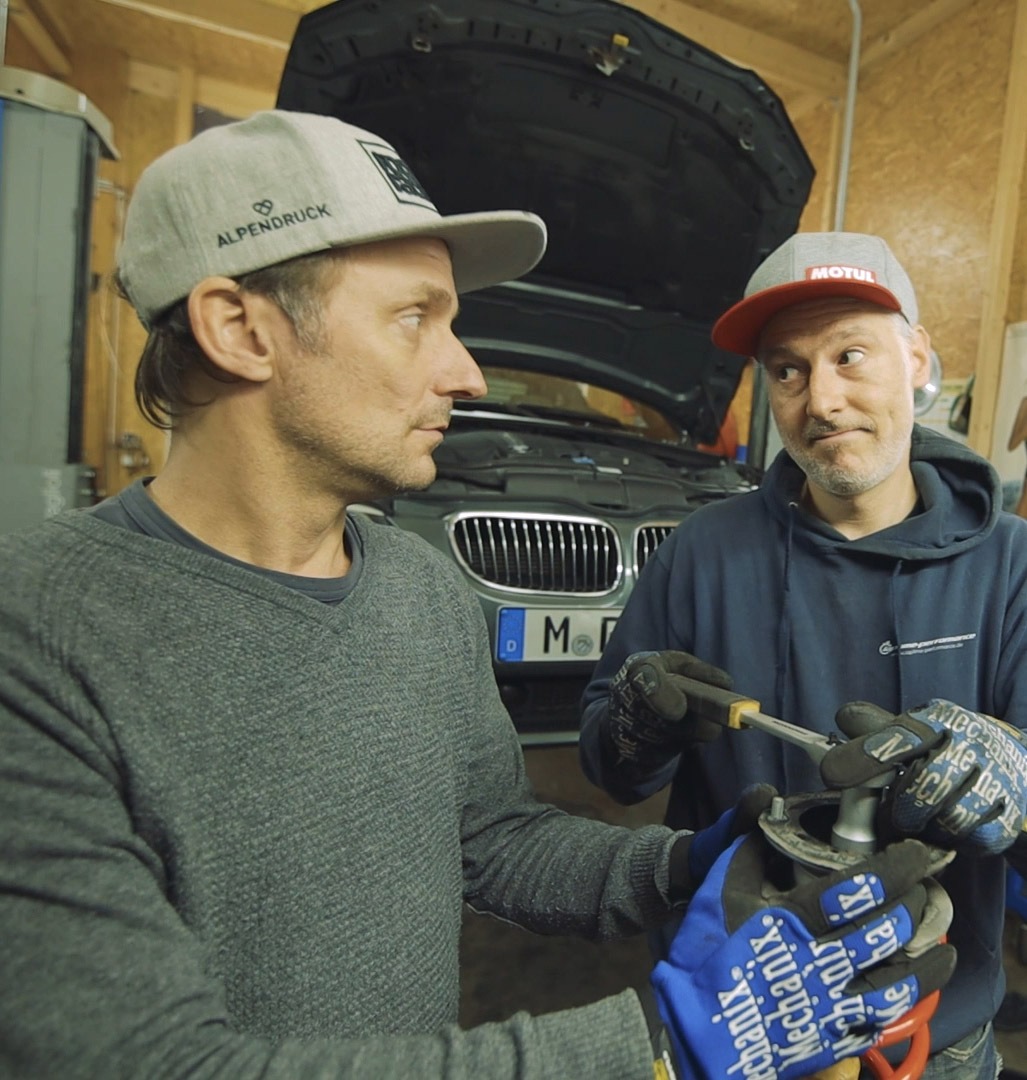 KÜS: 'Roots Racing' alias Tim Schrick und Luke Gavris neu bei KÜS Media