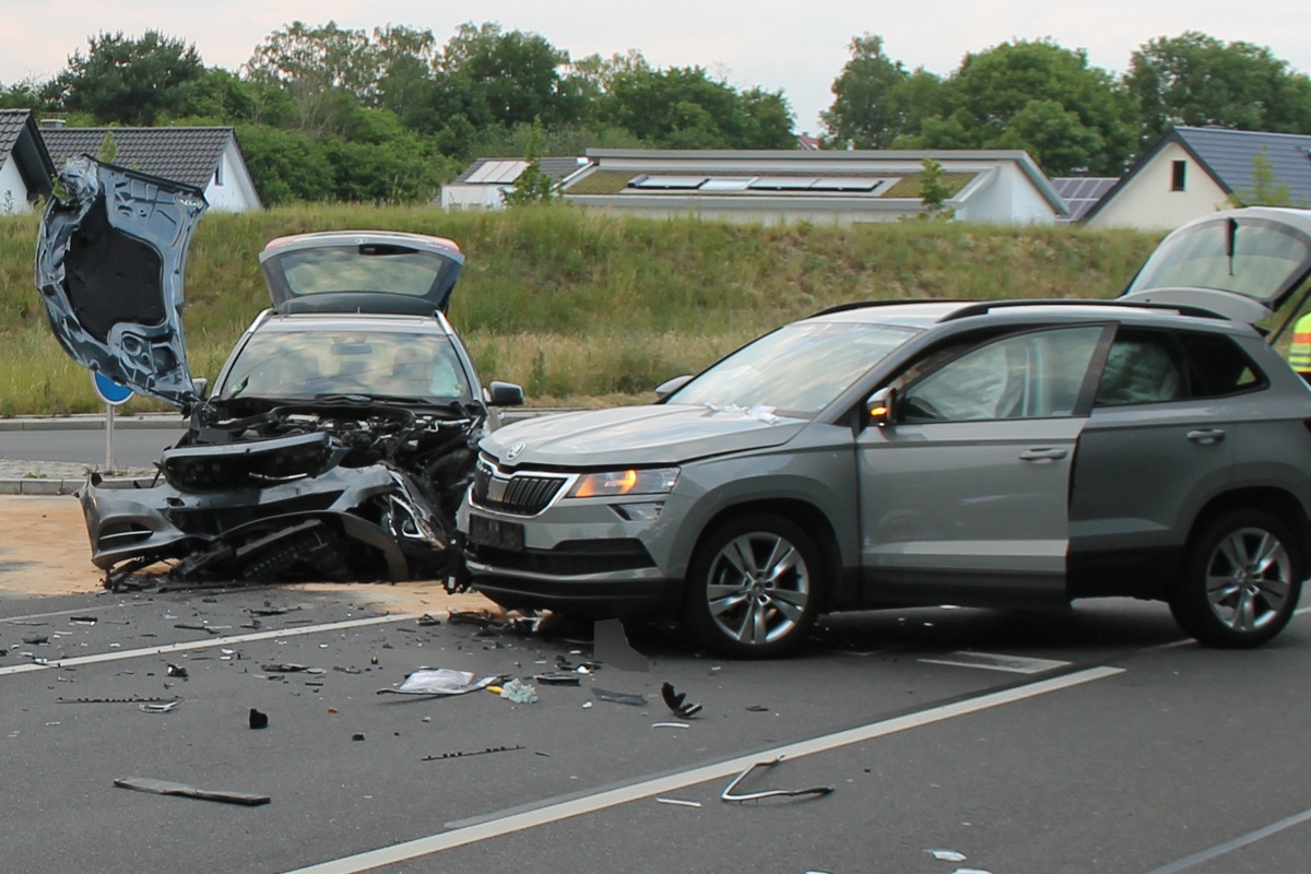 POL-BO: Frau (82) bei Verkehrsunfall schwer verletzt