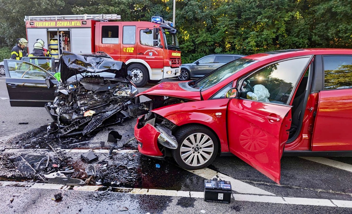 FFW Schwalmtal: Hilfeleistung nach Verkehrsunfall