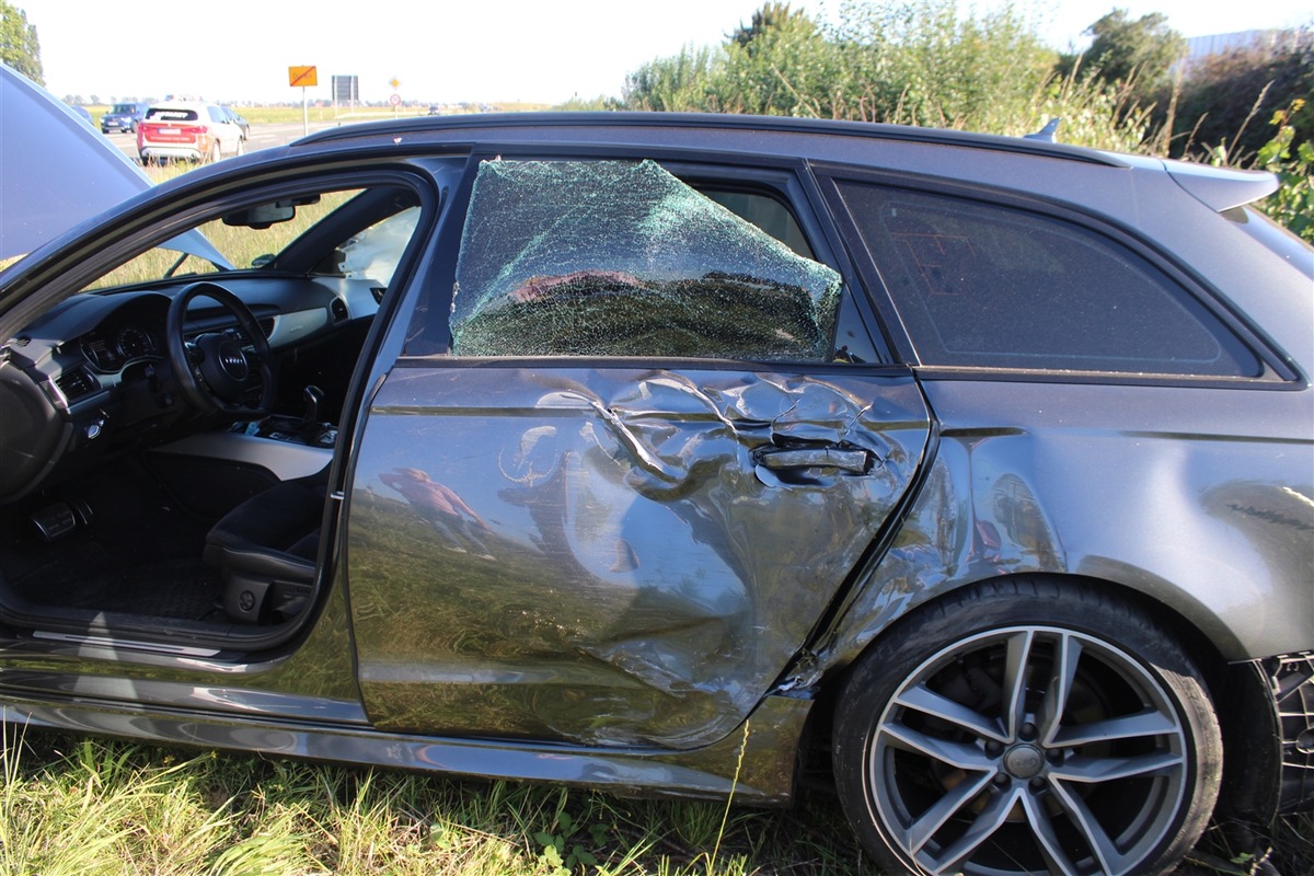 POL-DN: Falsche Ampel beachtet