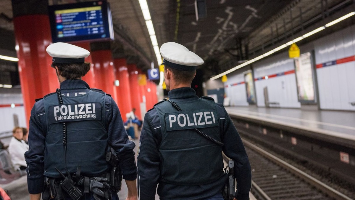 Bundespolizeidirektion München: Einstiegsunfall - Ladendiebstähle u.a.