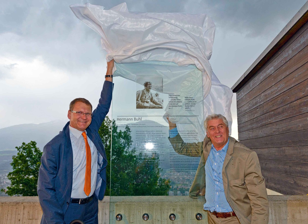 Hermann Buhl: Innsbruck setzt dem großen Alpinisten würdiges Denkmal - BILD