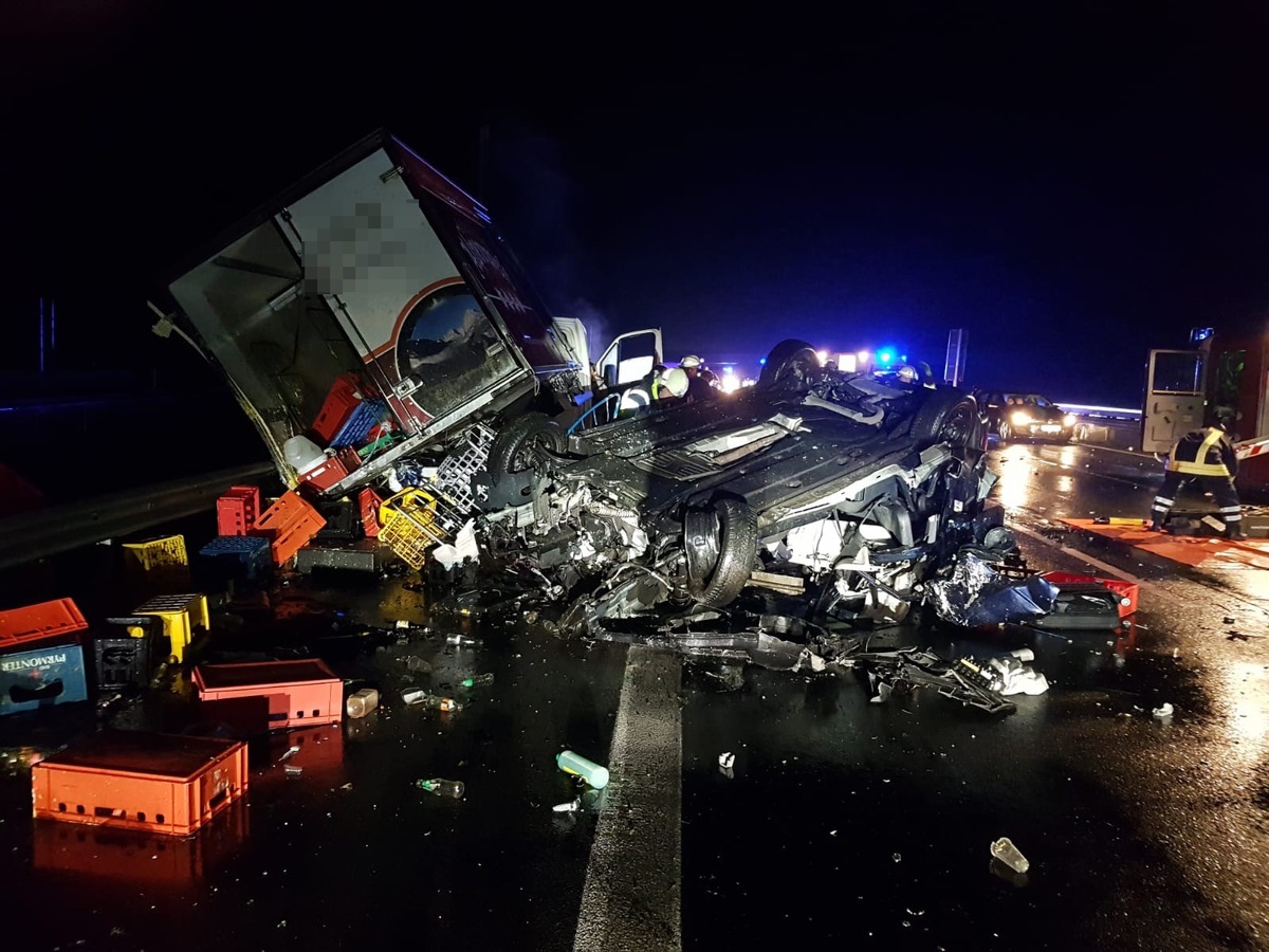 POL-HK: Walsrode / A7: Alkohol führt zu schwerem Unfall auf der A 7