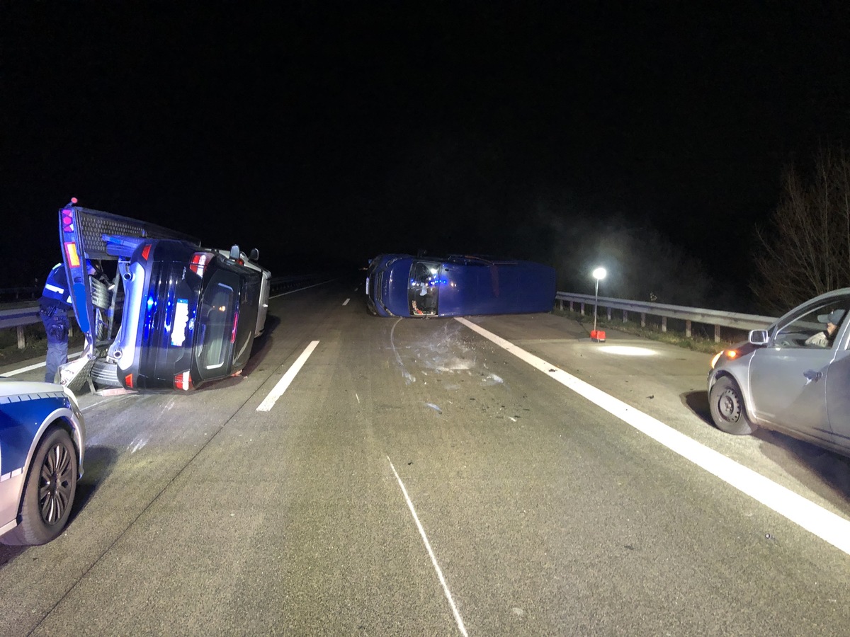 POL-PDKL: Fahrer kommt mit dem Schrecken davon - Gespann auf der A6 umgekippt