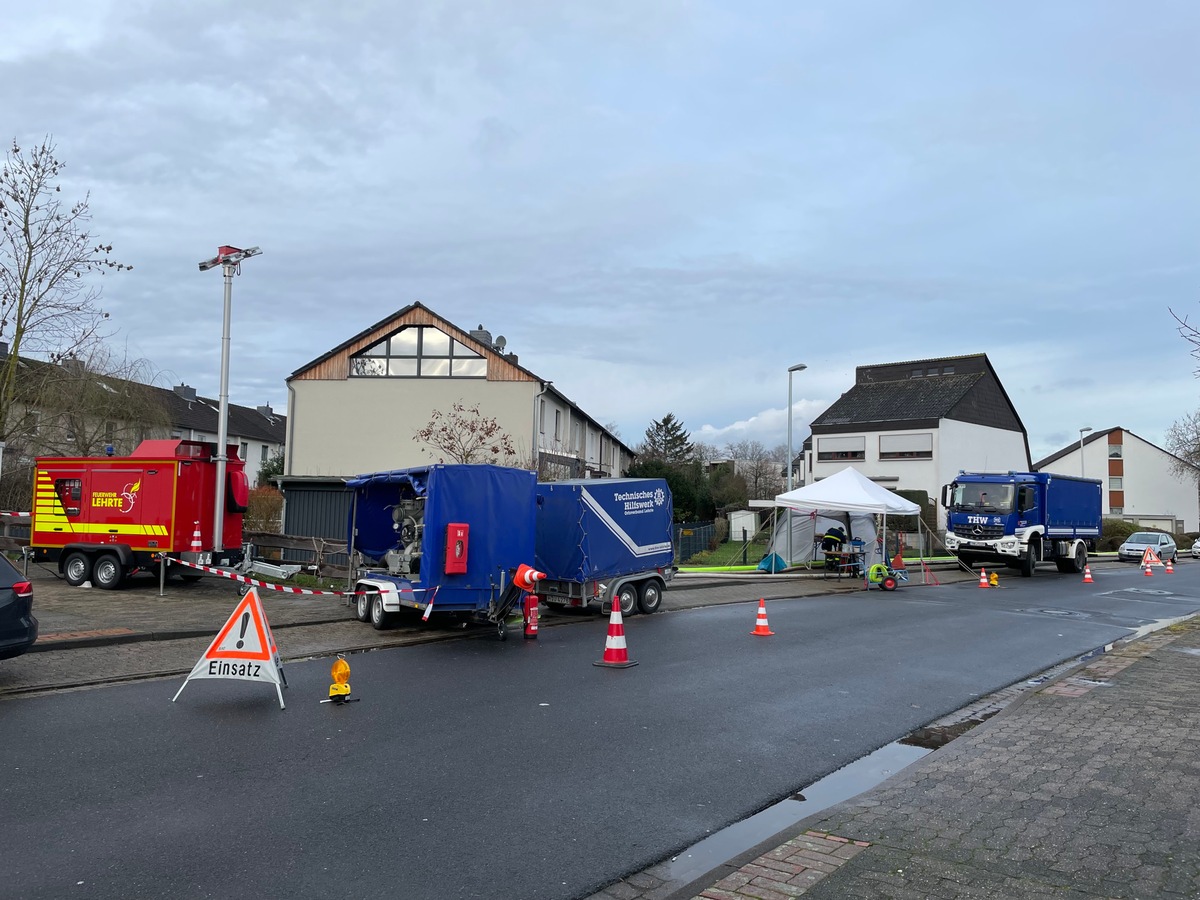 FW Lehrte: Hochwasserlage im Bereich der Stadt Lehrte entspannt sich langsam