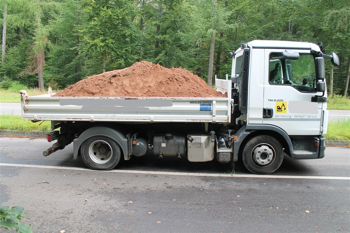 POL-PDKL: LKW fast um die doppelte Menge überladen