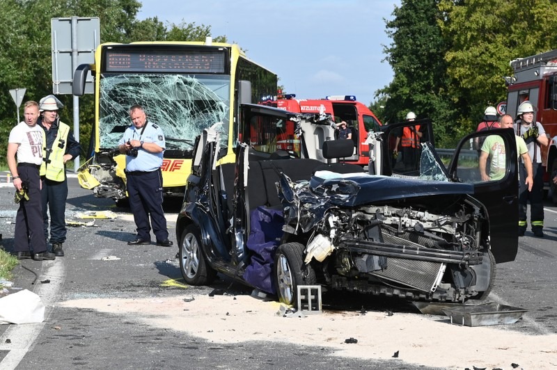 FW-Schermbeck: Schwerer Verkehrsunfall auf der Dorstener Straße am Donnerstagmorgen