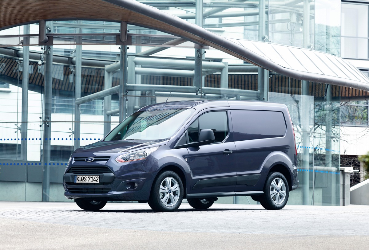 Der neue Ford Transit Connect: ein sparsamer Transporter-Profi mit cleveren Laderaumlösungen (BILD)