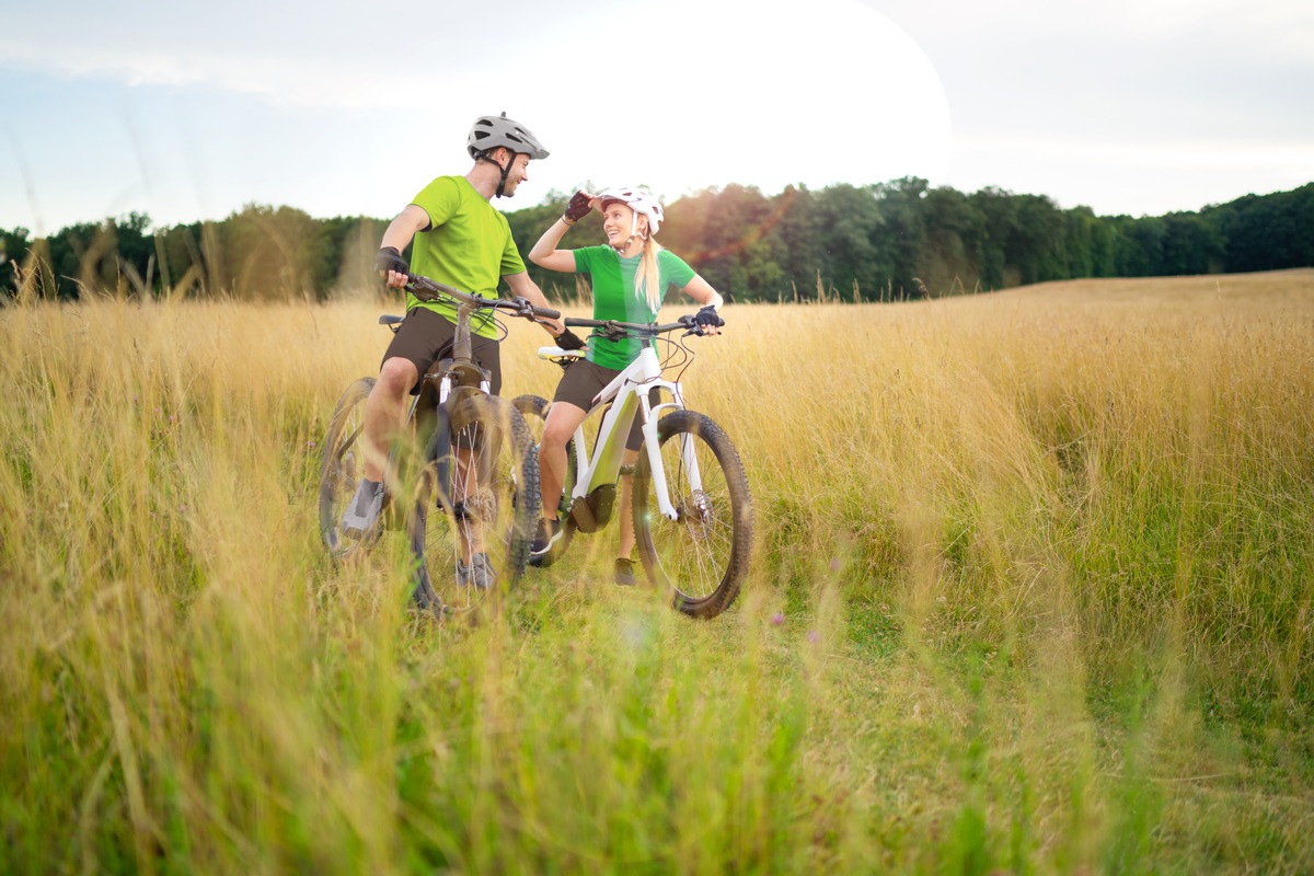 LVM-Verbrauchertipp: Gut abgesichert mit dem E-Bike in den Frühling starten