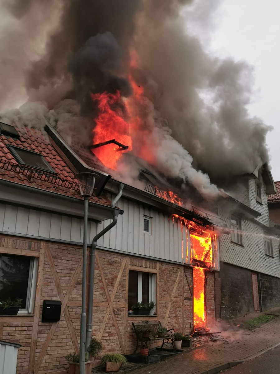 LPI-NDH: Wohnhaus in Vollbrand