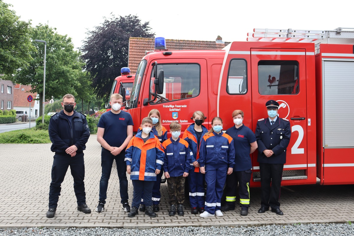 FFW Schiffdorf: Wandel bei der Jugendfeuerwehr Spaden: Neue Jugendfeuerwehrwarte und Mitglieder