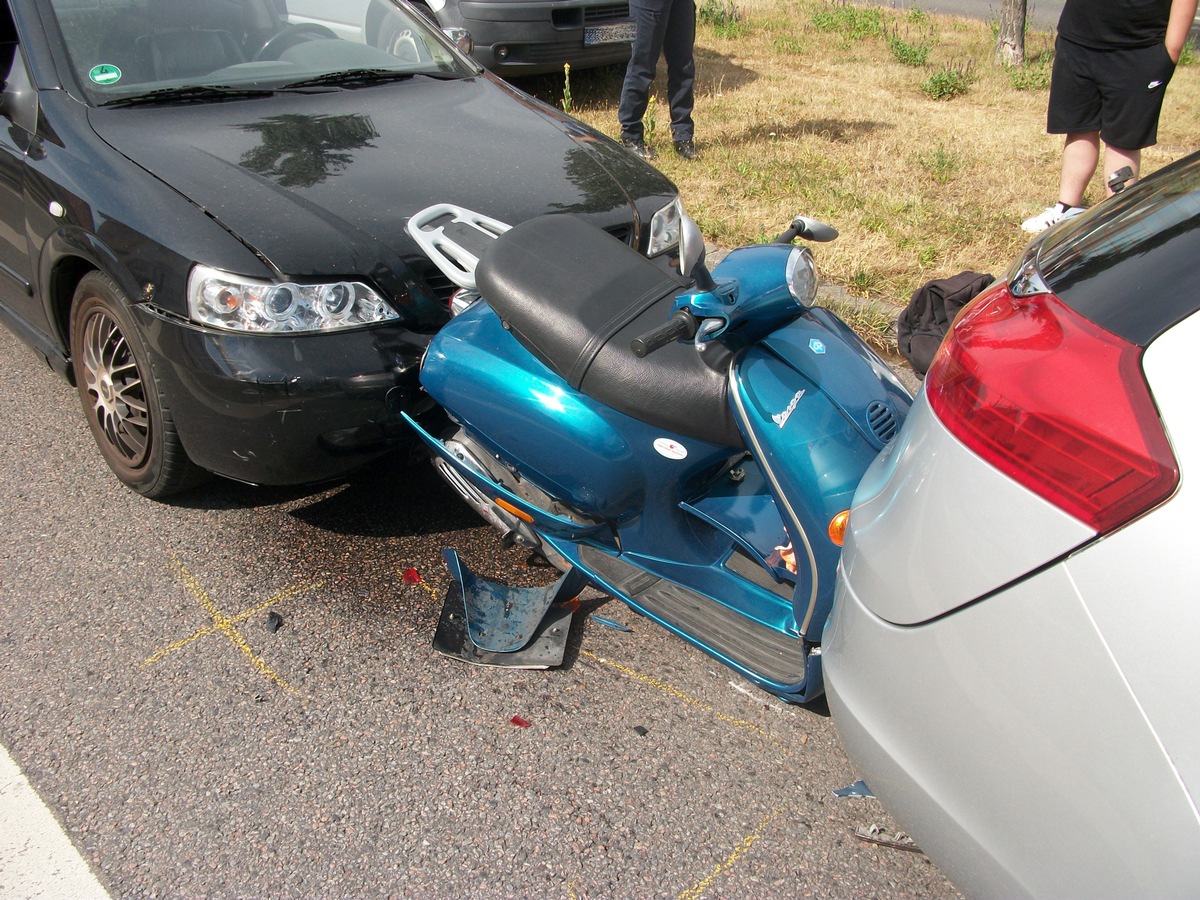 POL-PPRP: Roller eingeklemmt