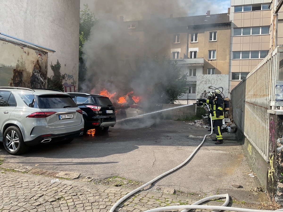 FW-DO: Fahrzeugbrand an der Hamburgerstraße