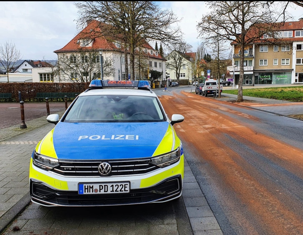 POL-HM: Verkehrsbehinderungen in Bad Pyrmont