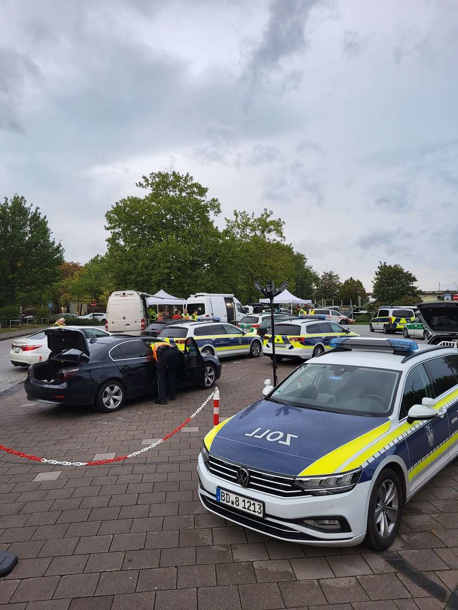 HZA-HH: Gleiches Fahrzeug, doppelter Verdacht. / Fahrzeugführer wird zweimal wegen Geldwäscheverdachts kontrolliert.