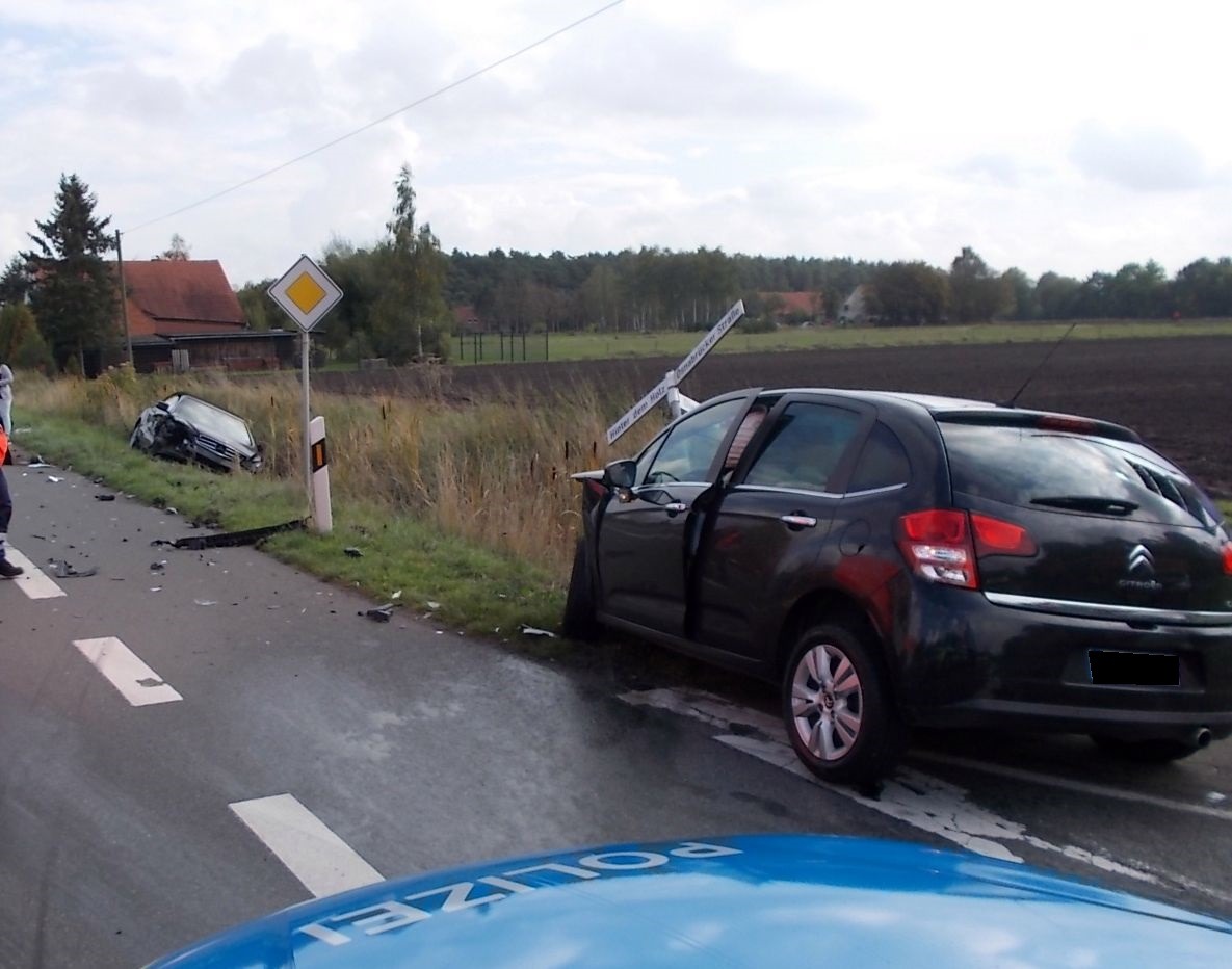 POL-MI: Zwei Frauen bei Unfall auf der L 770 verletzt