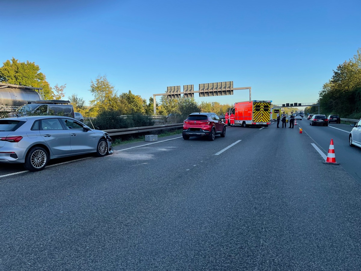 FW Ratingen: Ratingen, Verkehrsunfall auf Autobahn