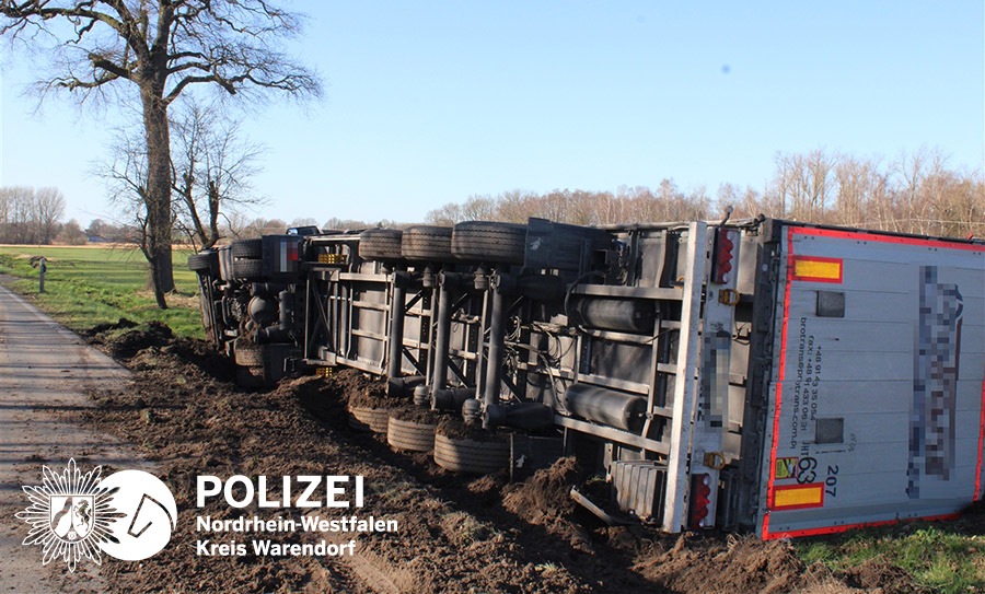 POL-WAF: Warendorf. Lange Straßensperrung nach LKW-Unfall