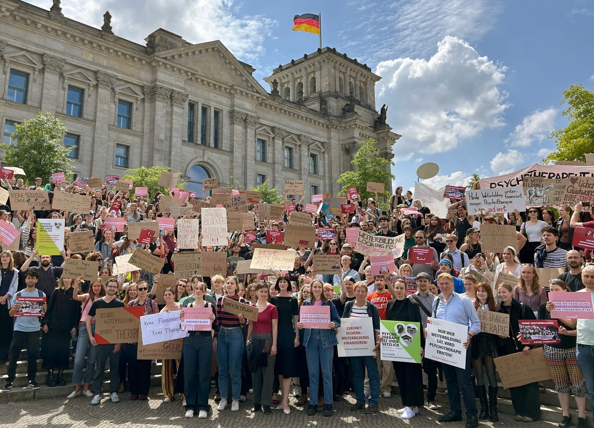 Weiterbildung in Warteschleife? Nicht mit uns!