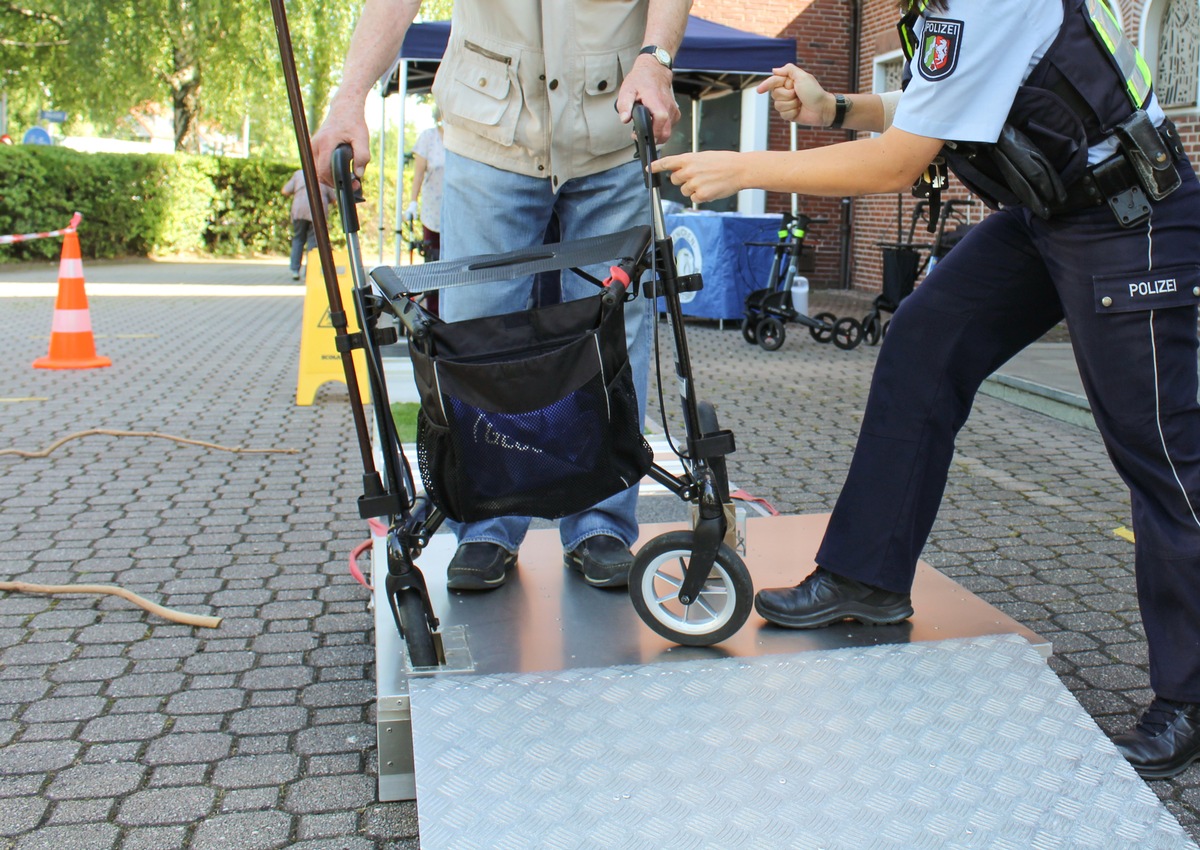 POL-BO: Ankündigung: Rollator-Training am 4. Mai in Bochum-Hordel