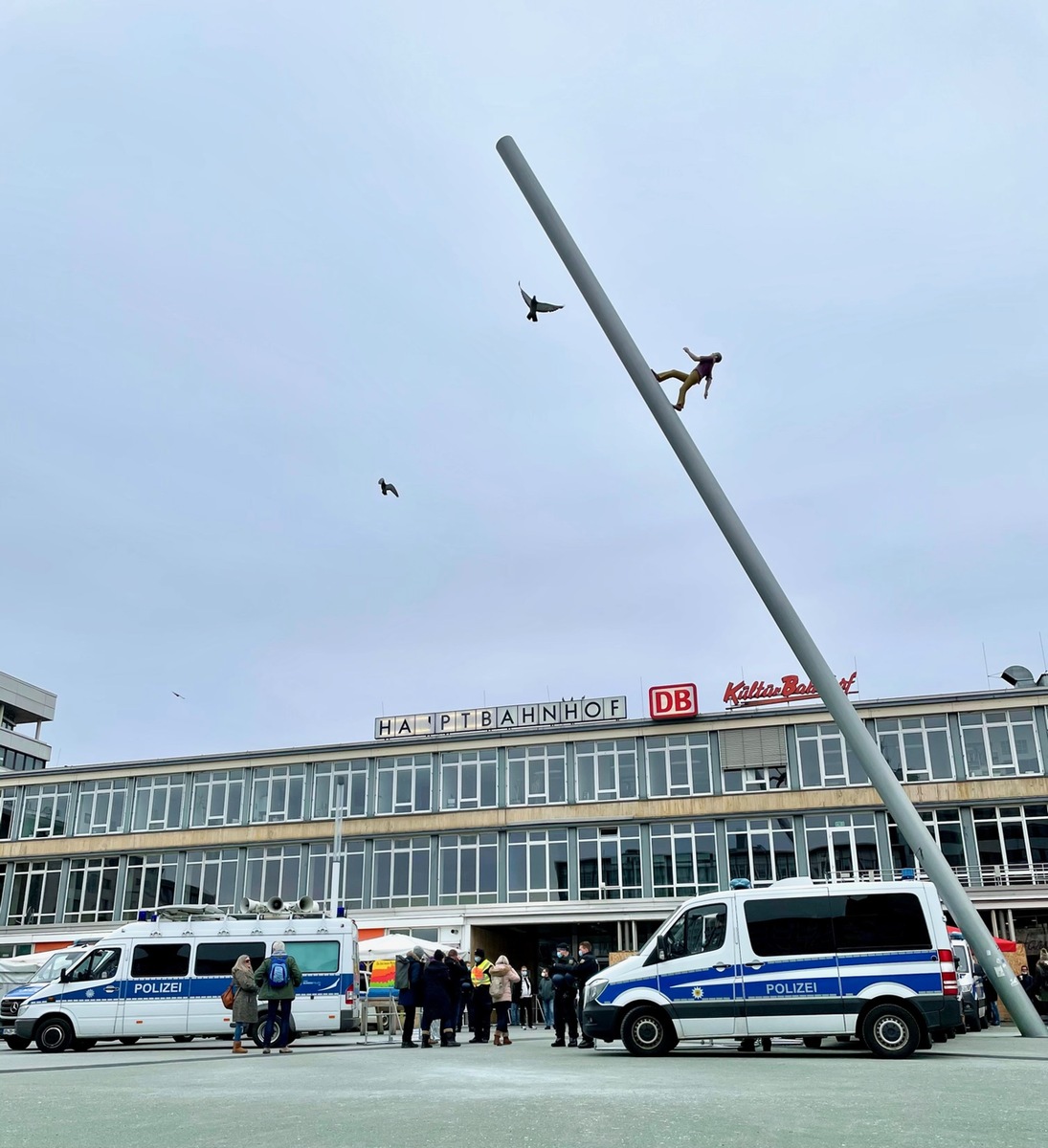 BPOL-KS: #Demo #ks2003 - Einsatzbilanz Bundespolizei Kassel