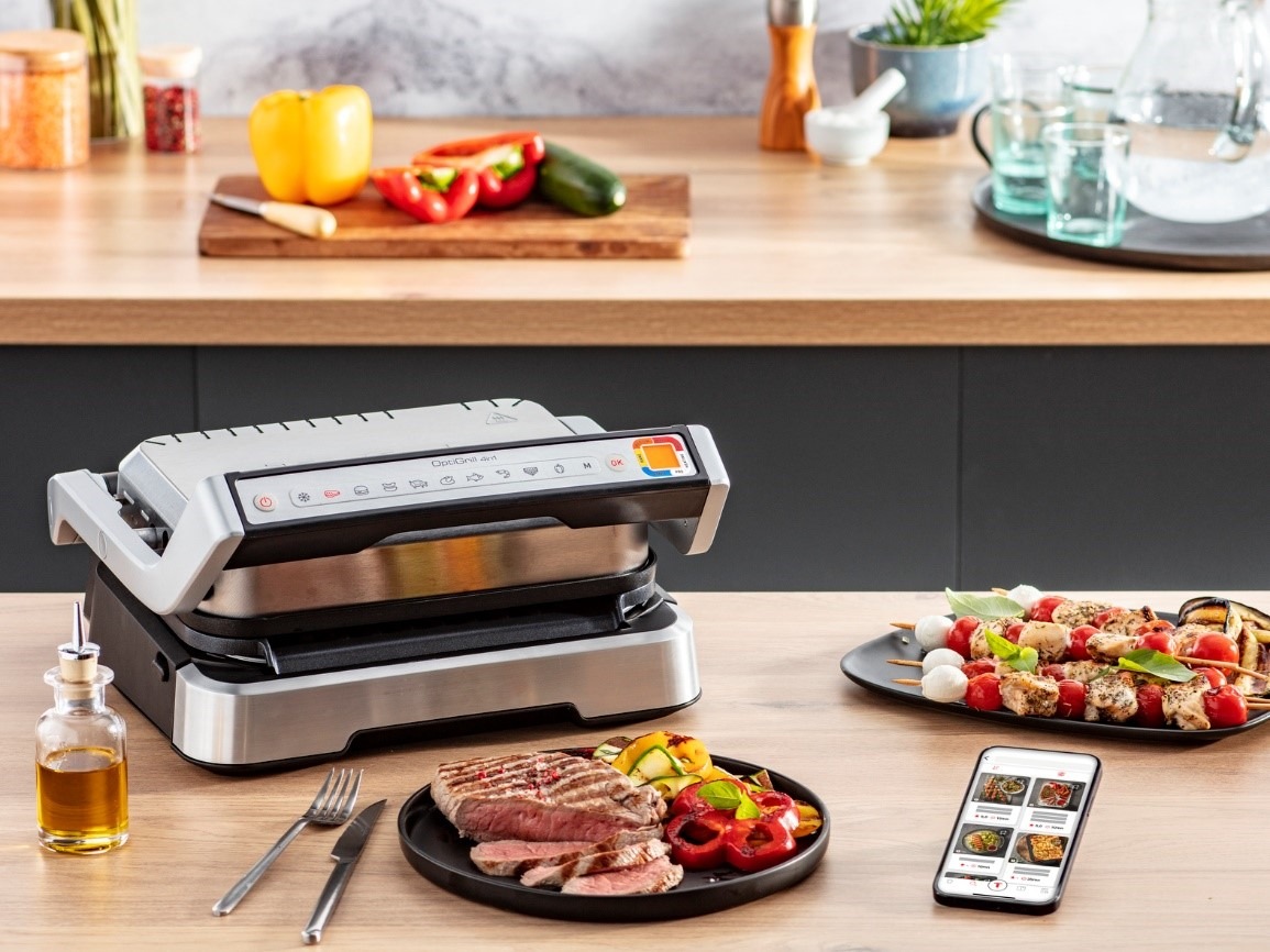 AllesGriller, AllesKönner: Der neue OptiGrill 4in1 von Tefal erfüllt alle Koch-, Back- und Grillträume in nur einem Gerät