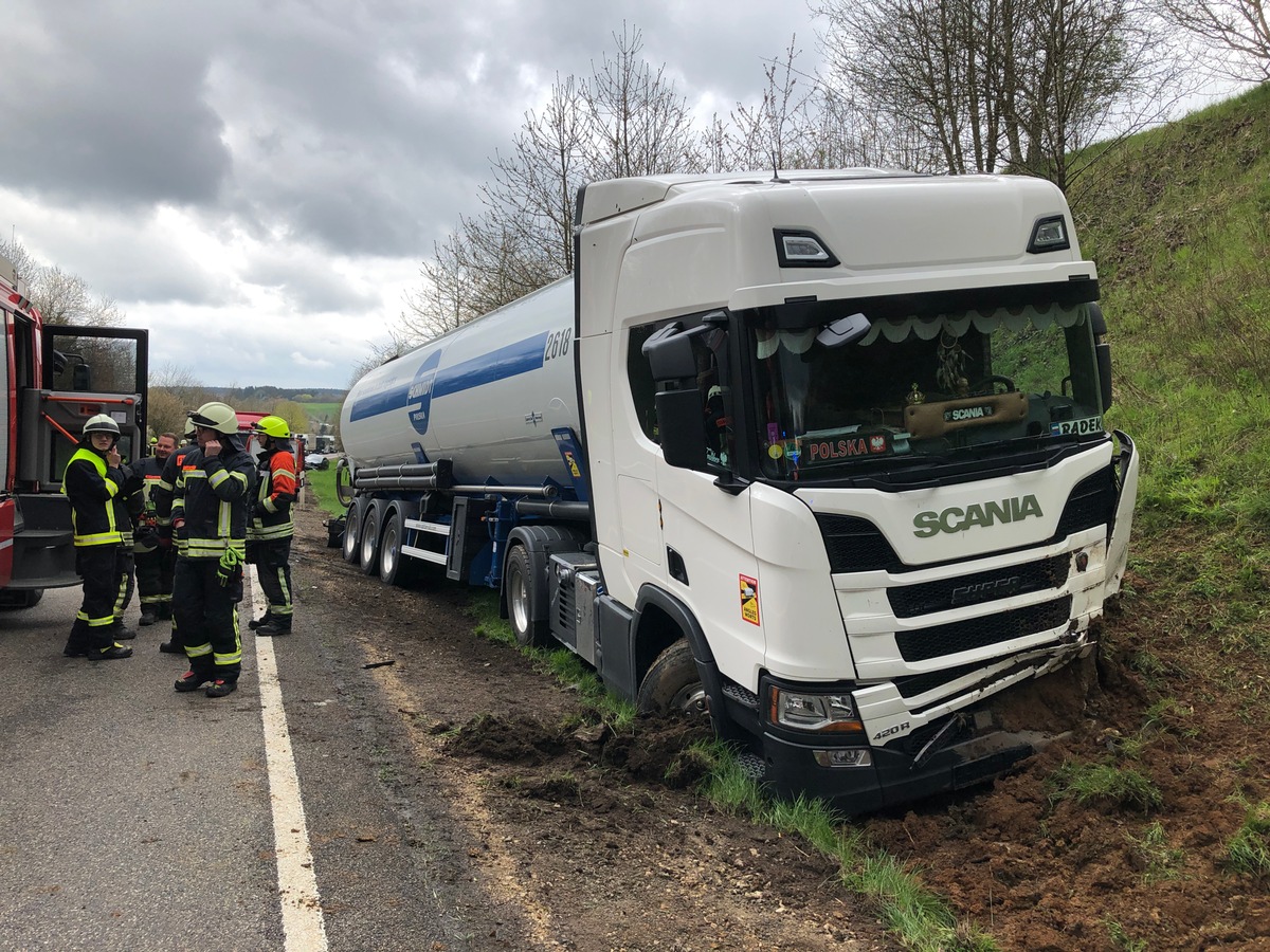 POL-PDWIL: schwerer Verkehrsunfall auf der B51 zwischen Prüm und A60