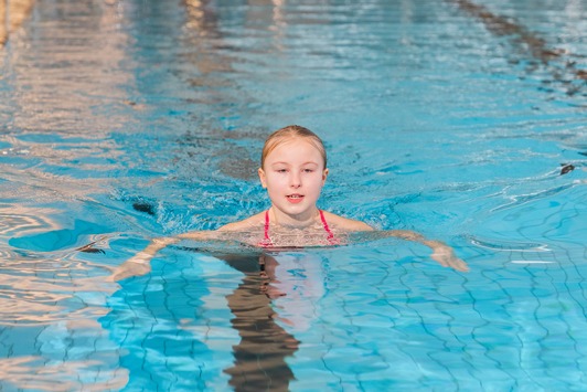 DLRG bringt erneut mehr Kindern das Schwimmen bei