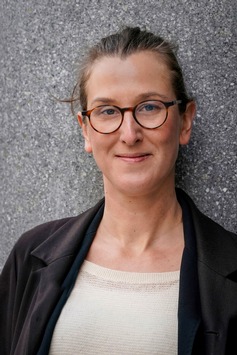 Führungswechsel bei der Urania / Erste Frau an der Spitze des Bildungsvereins: Johanna Sprondel startet ab April als neue Direktorin