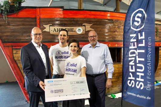 Solidarität: Debeka-Mitarbeiter spenden 150.000 Euro zur Unterstützung des Spenden-Shuttles im Ahrtal