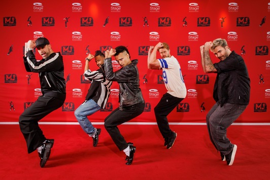 Moonwalk statt Boyband-Choreo: Prince Damien macht Team 5ünf tanzfit