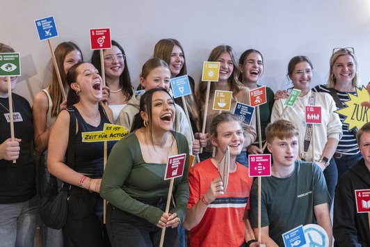 Jugendveranstaltung ,EINE WELT - Jung. Global. Deine Zukunft!' lädt zum Mitgestalten ein