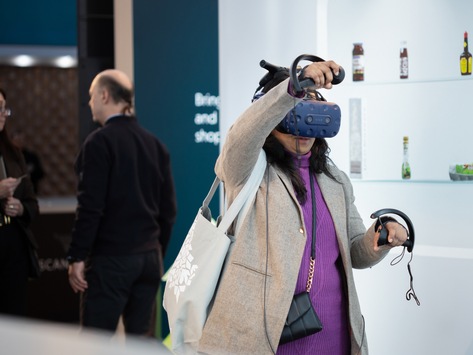 Handel aufgeschlossen für Virtual Reality-Shopping - Scanblue zeigt die Zukunft